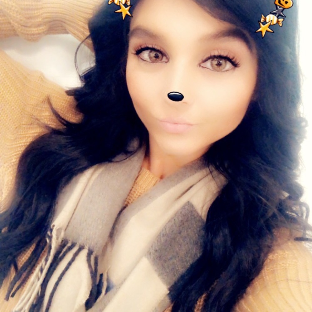 Meet your Posher, Melissa